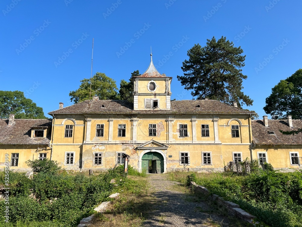 Eugene of Savoy’s castle or the hunting castle in Bilje (Dvorac princa Eugena Savojskog ili lovački dvorac u Bilju - Slavonija, Hrvatska) Eugene of Savoy’s castle or the hunting castle in Bilje (Dvorac princa Eugena Savojskog ili lovački dvorac u Bilju - Slavonija, Hrvatska)