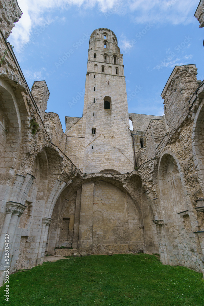 Fototapeta premium Ruin of the monastery with the Abbey Jumieges, Normandy, France
