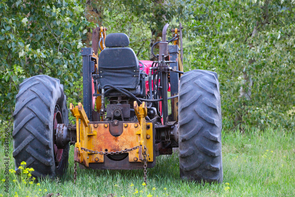 Obraz premium Old tractor