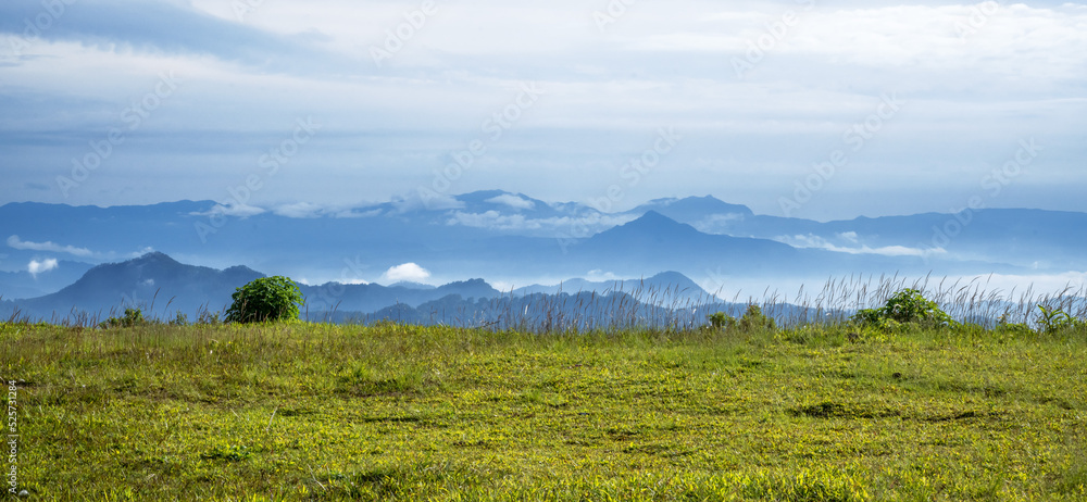 Obraz premium landscape with mountains and clouds