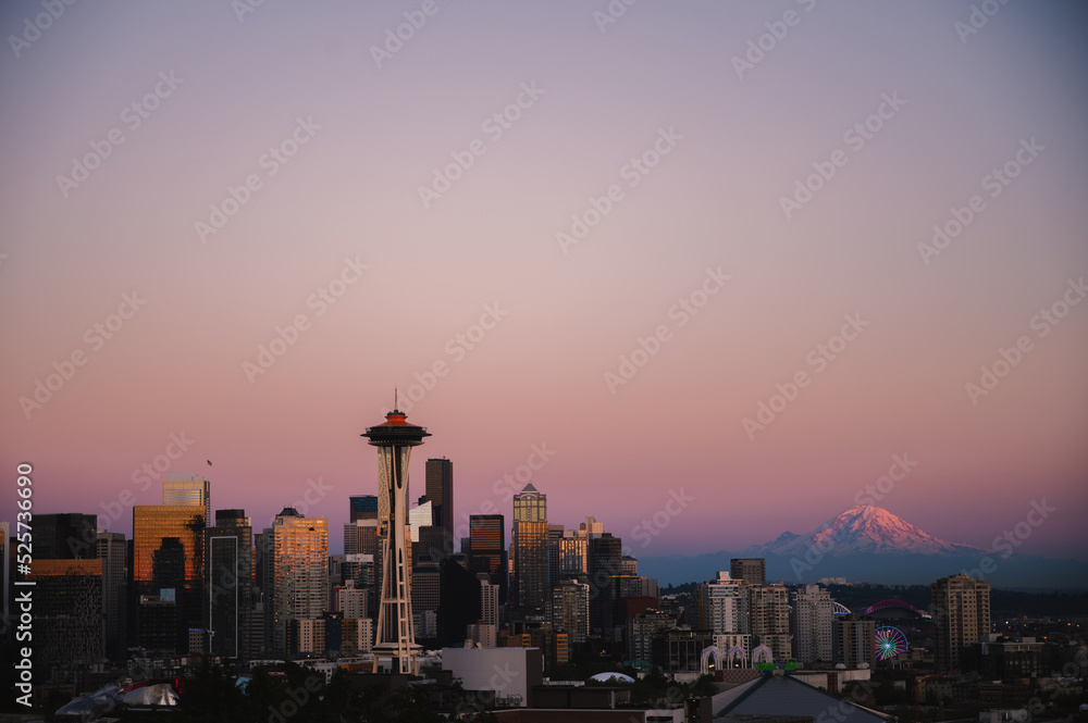A cityscape view of Seattle along with Mt Rainier from Kerry park.