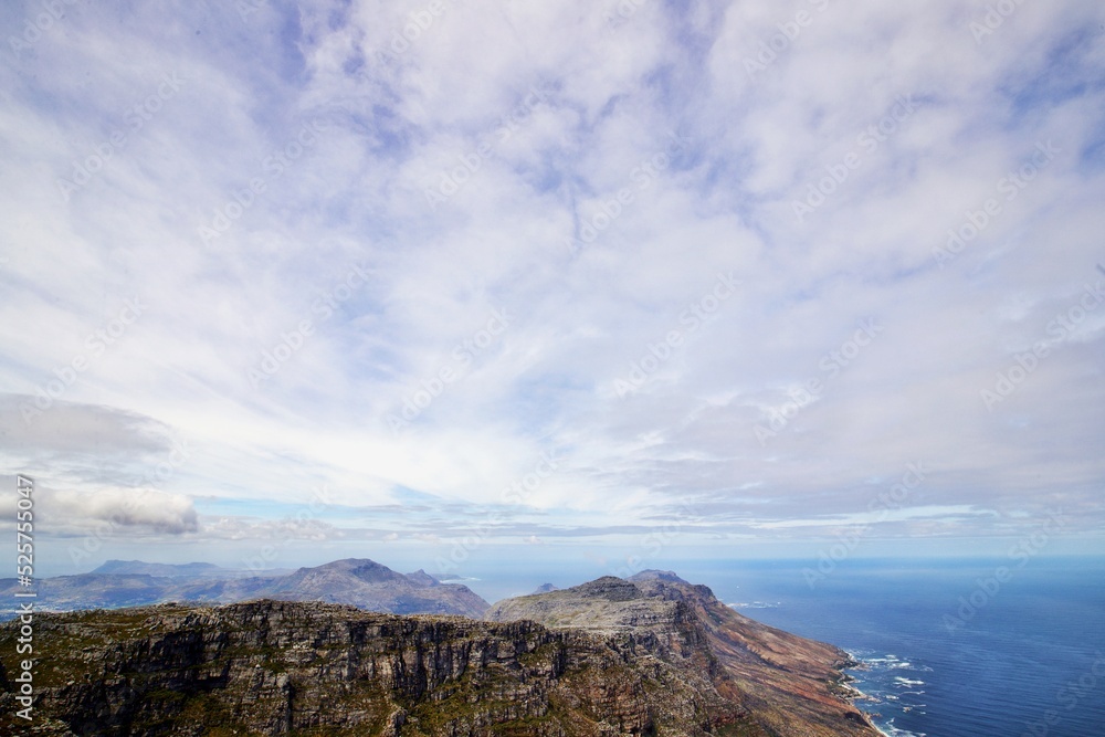 Tafelberg in Kapstadt unter Wolken