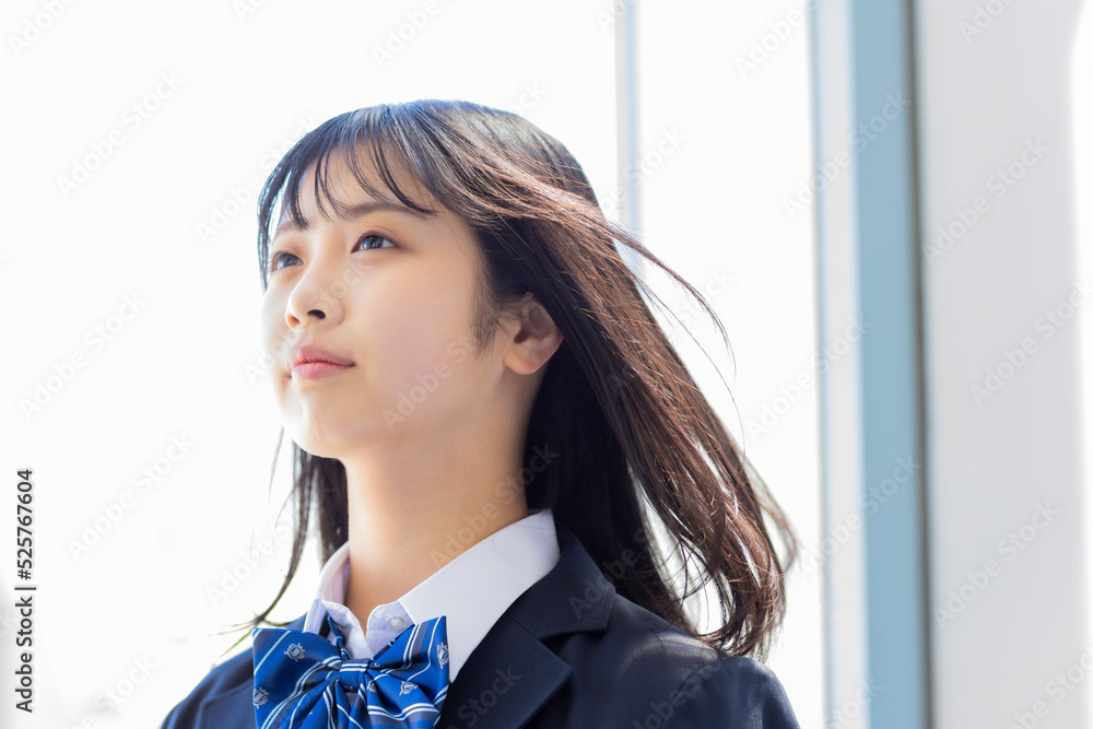 Fototapeta premium 制服の女子学生