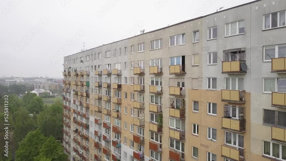 Rzeszów is the largest city in southeastern Poland. It is located on both sides of the Wisłok River in the heartland of the Sandomierz Basin. Rzeszów is the largest city in southeastern Poland. It is located on both sides of the Wisłok River in the heartland of the Sandomierz Basin.