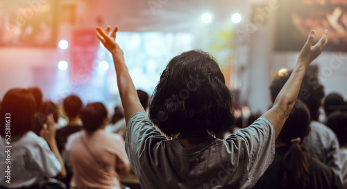 Foto Christian people worship God together