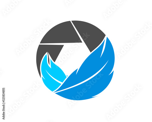 Lens with bird feather