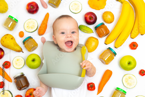 Puree for baby food with vegetables and fruits. Selective focus. nutrition. The first complementary feeding of the child.