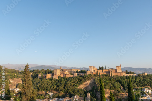 Vistas de la Alhambra al atardecer, Granada, España