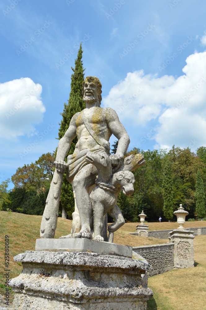 statua giardino della porta bozzolo