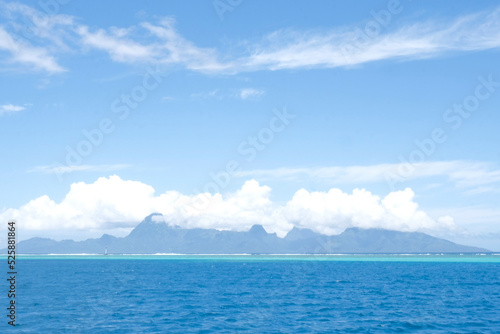 French Polynesia Moorea Tahiti Fakarava © Ashley Kaye