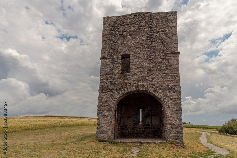 Lehrberger Kappl Kirchenturm mit Sonnenuhr in Lehrberg Lehrberger Kappl Kirchenturm mit Sonnenuhr in Lehrberg