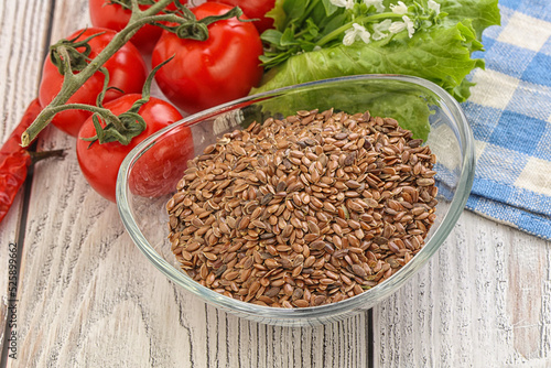 Dry Raw flax seed in the bowl