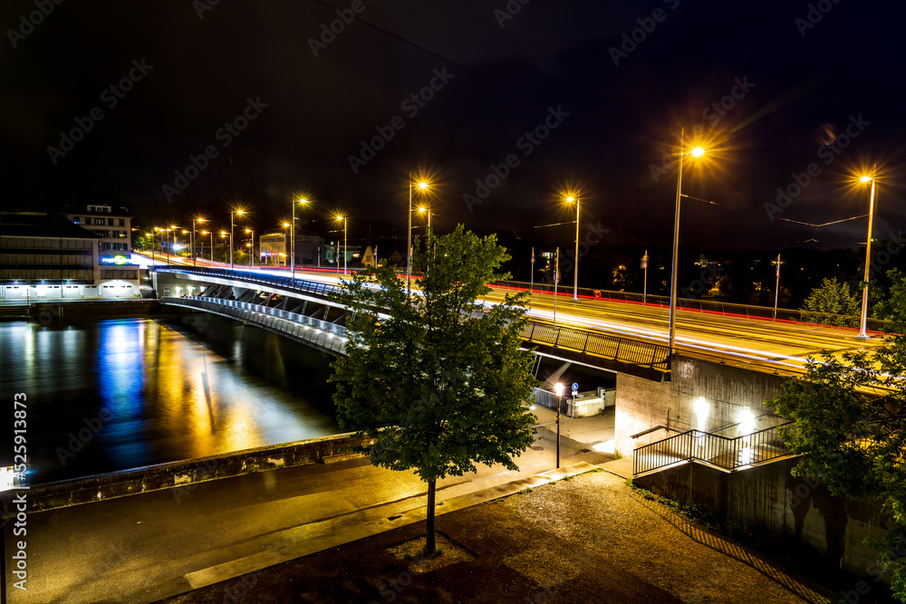 Naklejka premium Solothurn Rötibrücke Nachtaufnahme