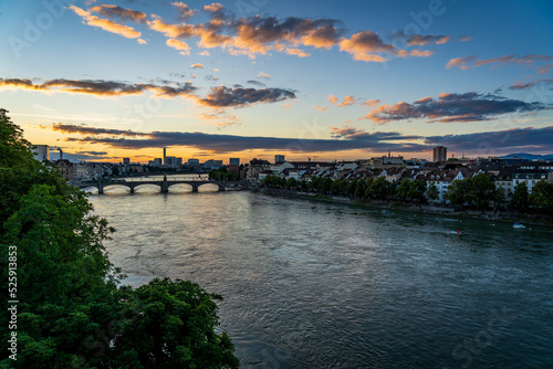 Basel Rhein Sonnenuntergang