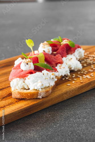 carpaccio food photography with selective focus 