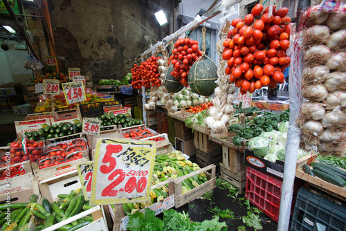 Fototapeta Naklejka Na Ścianę i Meble -  Vegetables market in Naples, Italy