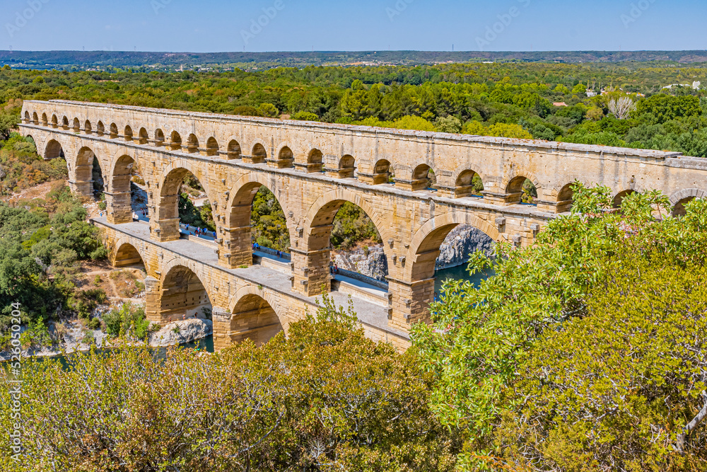 Aquädukt Pont du Gard zwischen Nimes und Avignon in Frankreich