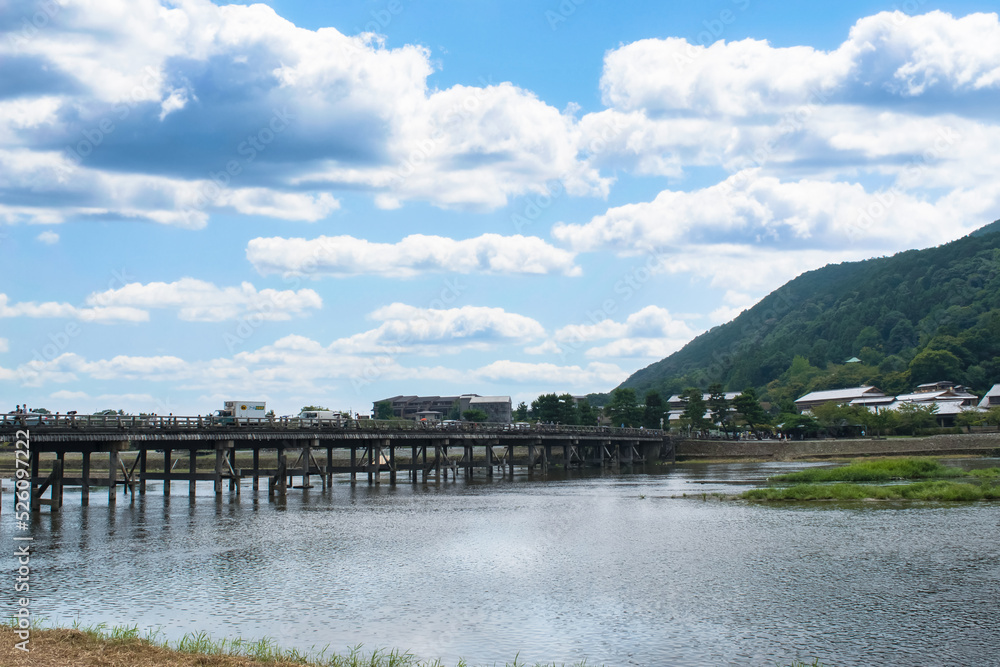 桂川に架かる渡月橋