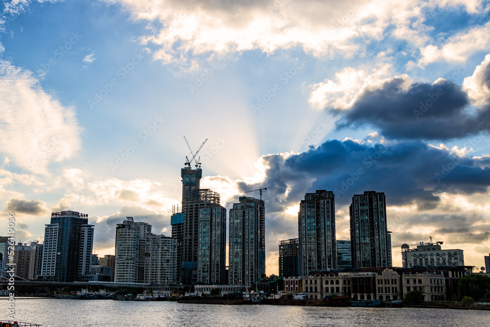 Fototapeta premium sunset over the city