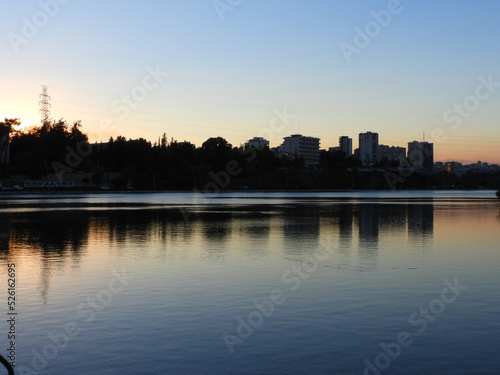 vancouver skyline at sunset © kadir acarlar