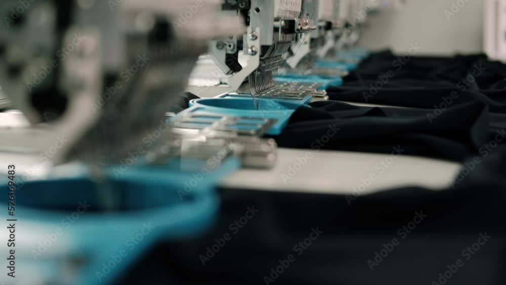 Modern and automatic high technology sewing machine for textile or ...