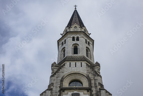 Basilica of the Visitation is chapel of monastery of Visitation in Annecy. Annecy is prefecture and largest city of Haute-Savoie department in Auvergne-Rhone-Alpes region of Southeastern France.