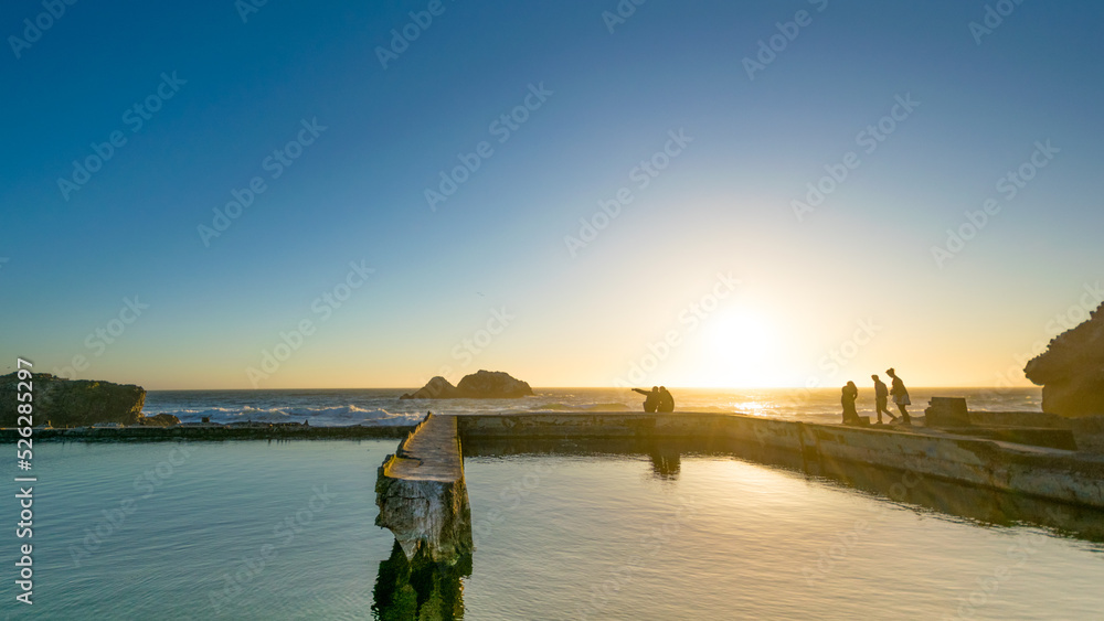Obraz premium Sutro Baths at sunset