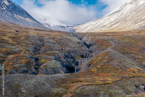 Der Gefufoss in den Bergen von Seyðisfjörður im osten von Iceland photo