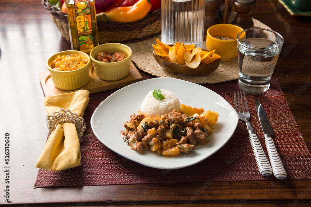 Patita con mani Potatoes stew peru peruvian gourmet restaurant popular comfort food