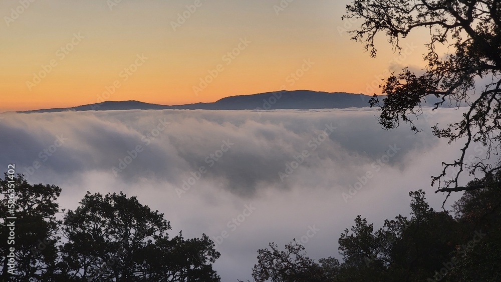 Obraz premium sunrise in the mountains