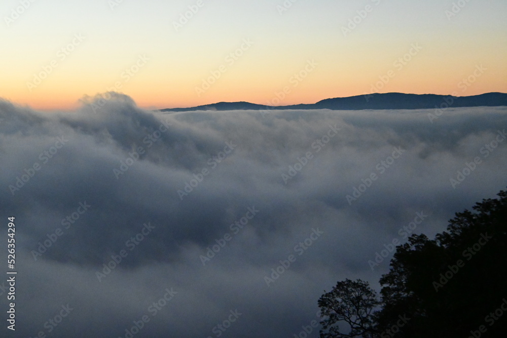 Obraz premium sunrise over the mountains