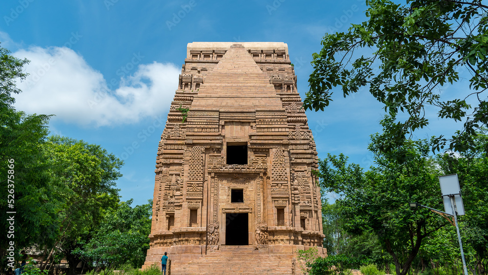 teli-ka-mandir-also-known-as-telika-temple-is-a-hindu-temple-located