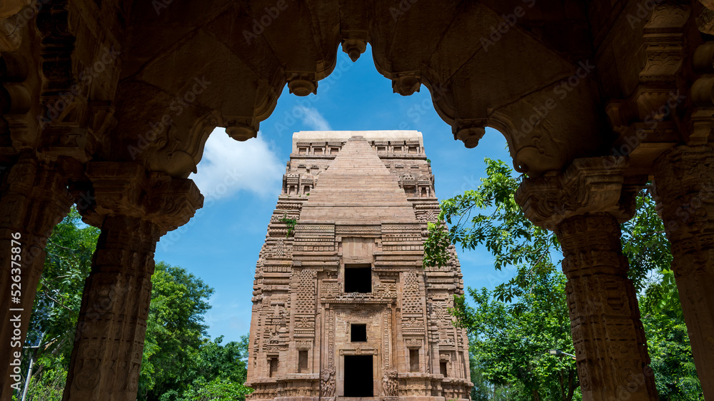 teli-ka-mandir-also-known-as-telika-temple-is-a-hindu-temple-located