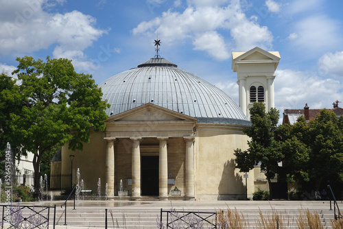 Eglise Saint-Pierre-Saint-Paul de Courbevoie photo