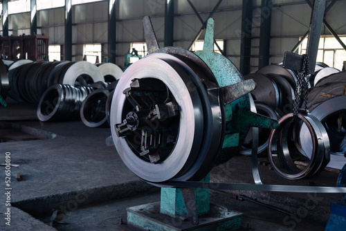 Machine of unrolling cold rolled steel coils