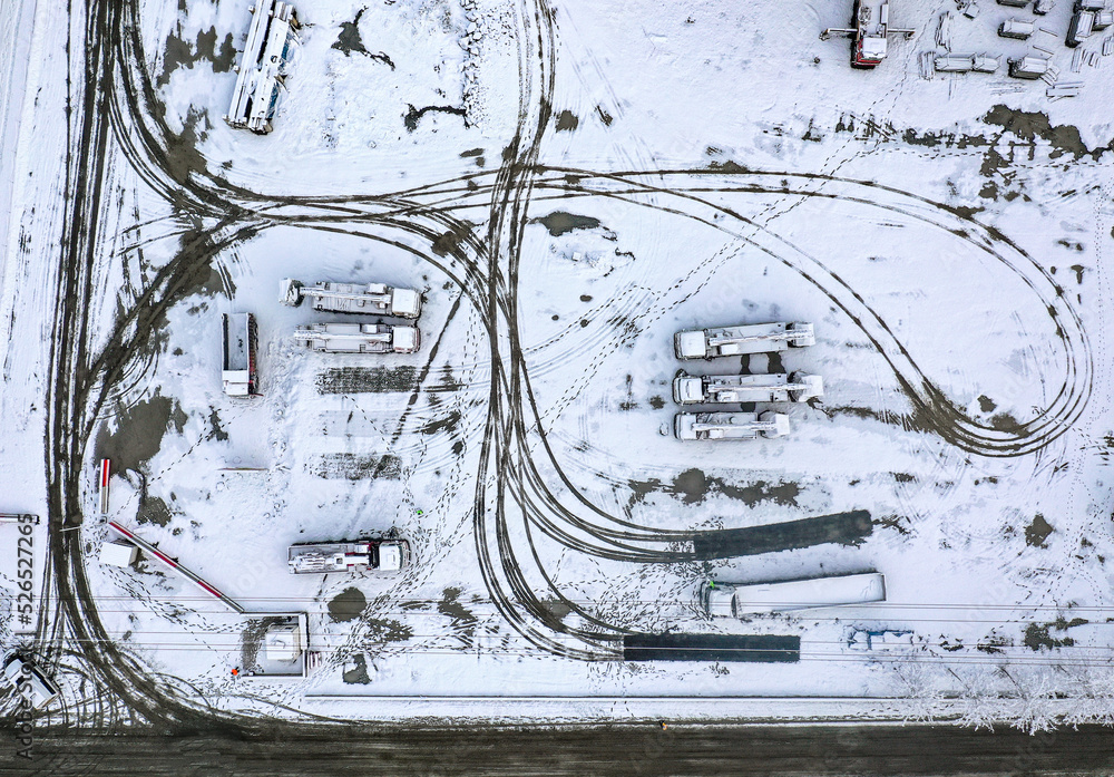 Fototapeta premium tracks under snow 