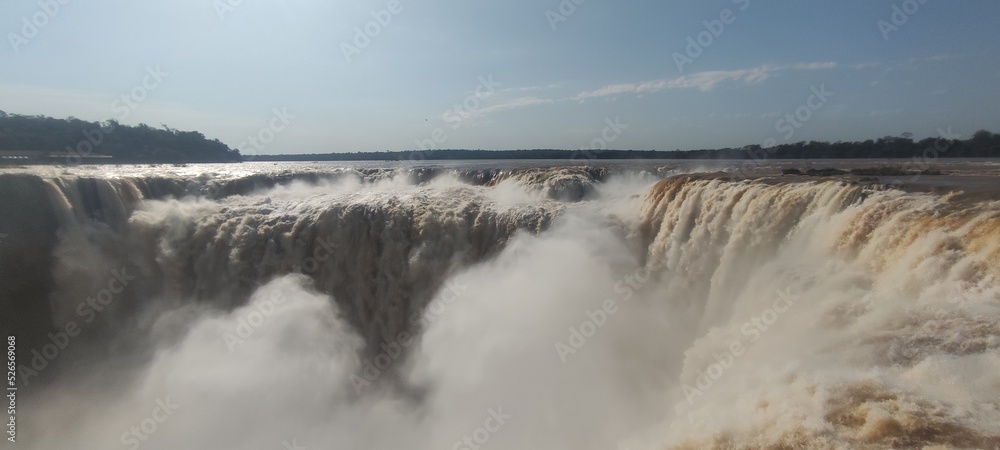 Obraz premium Devil's Throat in national park Iguazu Misiones Argentina