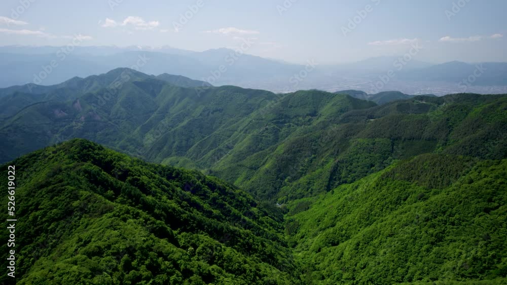 新緑の山並みを精進峠から空撮 新緑の山並みを精進峠から空撮