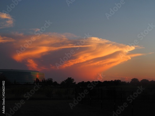 Valokuvatapetti Oklahoma thunderstorm at sunset.