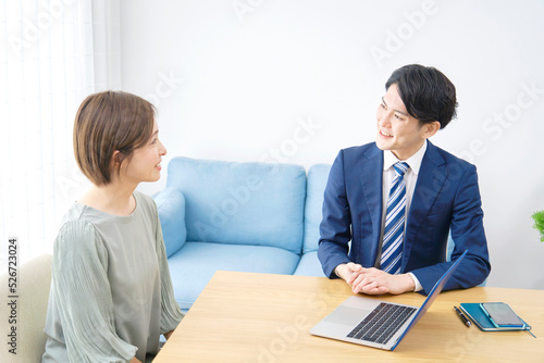 Wallpaper Mural 訪問営業するビジネスマン Torontodigital.ca