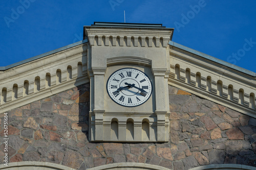 altes haus bahnhof banhof kirchturm glocke uhr uhrzeit photo