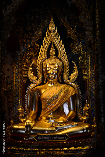 golden buddha statue