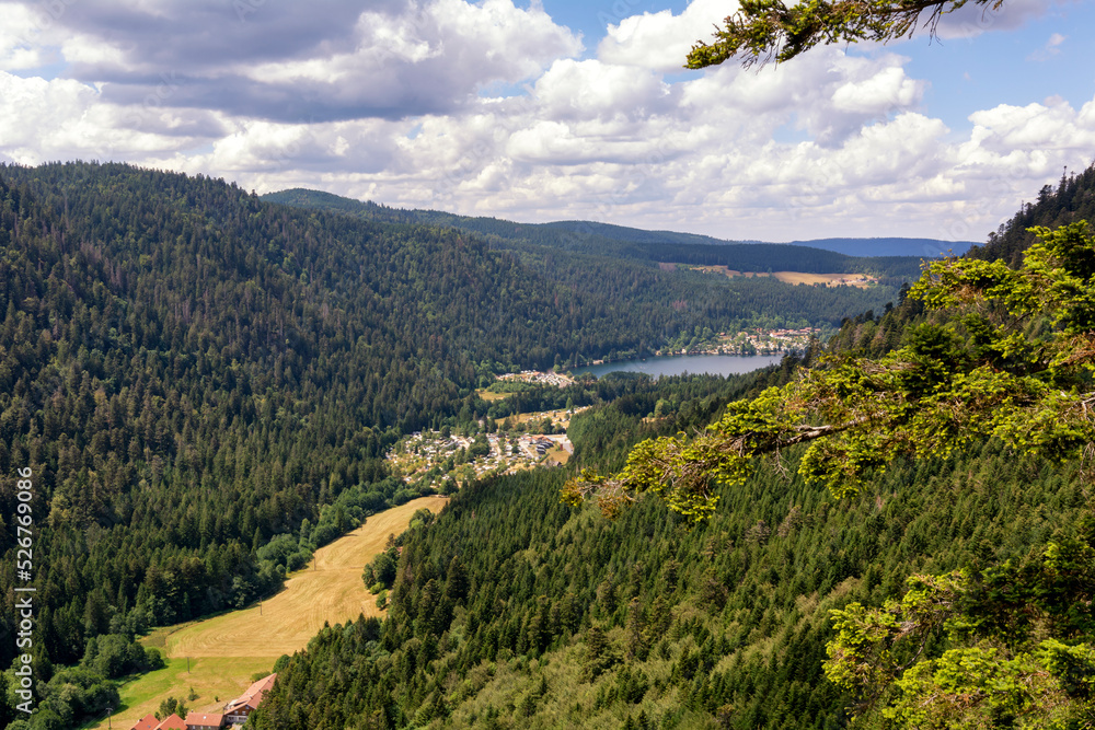 Vallée de Vologne et lac de Longemer dans les Vosges Stock Photo ... - Longemer Dans Les Vosges