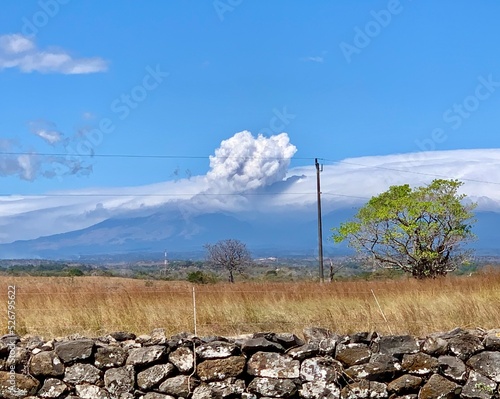 Rincón de la Vieja en erupción photo