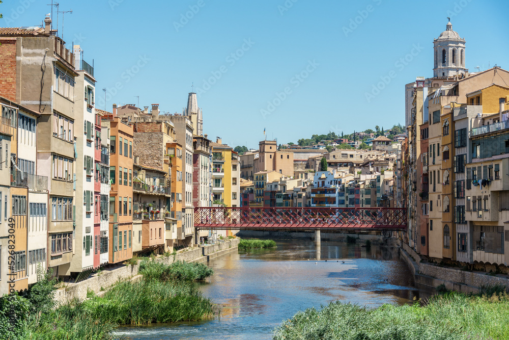 Puente de las pescadoras en Girona