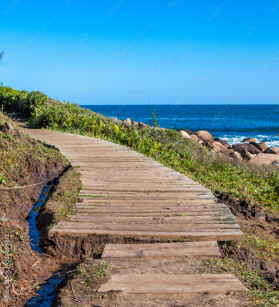 Fototapeta premium Fotografias autorais de paisagens da região da Praia do Rosa em Imbituba, Santa Catarina.