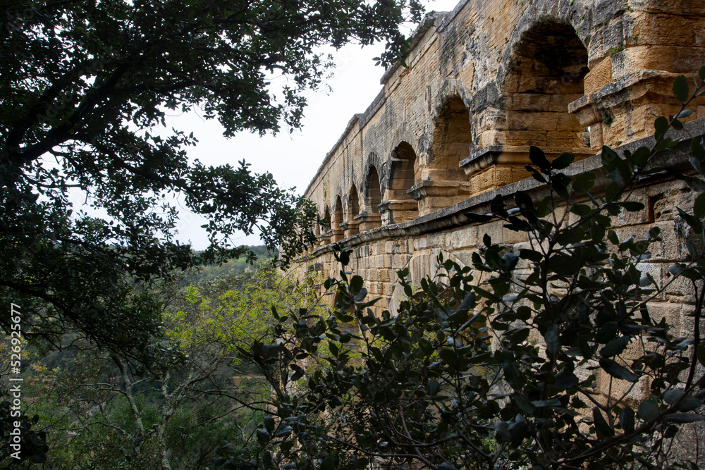 Fototapeta premium View of the roman bridge of Gard in France
