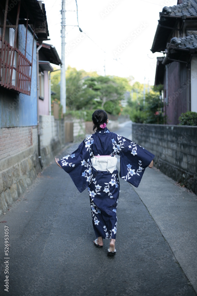 Japanese young girl in kimono Japanese young girl in kimono