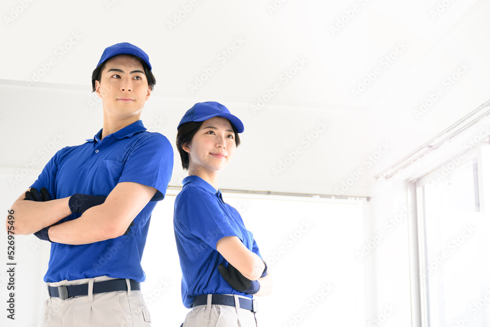 Moving staff who seem trustworthy Arms folded Moving staff who seem trustworthy Arms folded