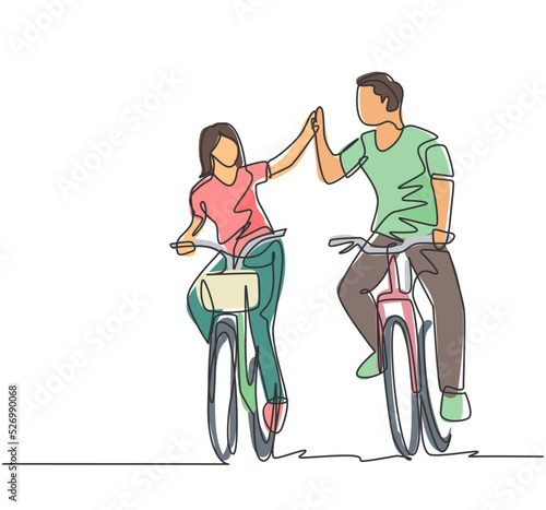 Single line drawing of young happy couple riding bicycle romantically holding hands together at outdoor park. Love relationship concept. Continuous line draw graphic design vector illustration